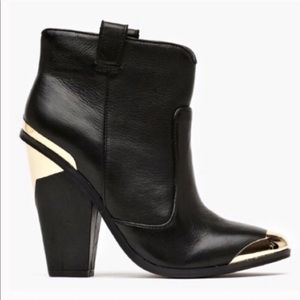 Dolce vita gold tip bootie